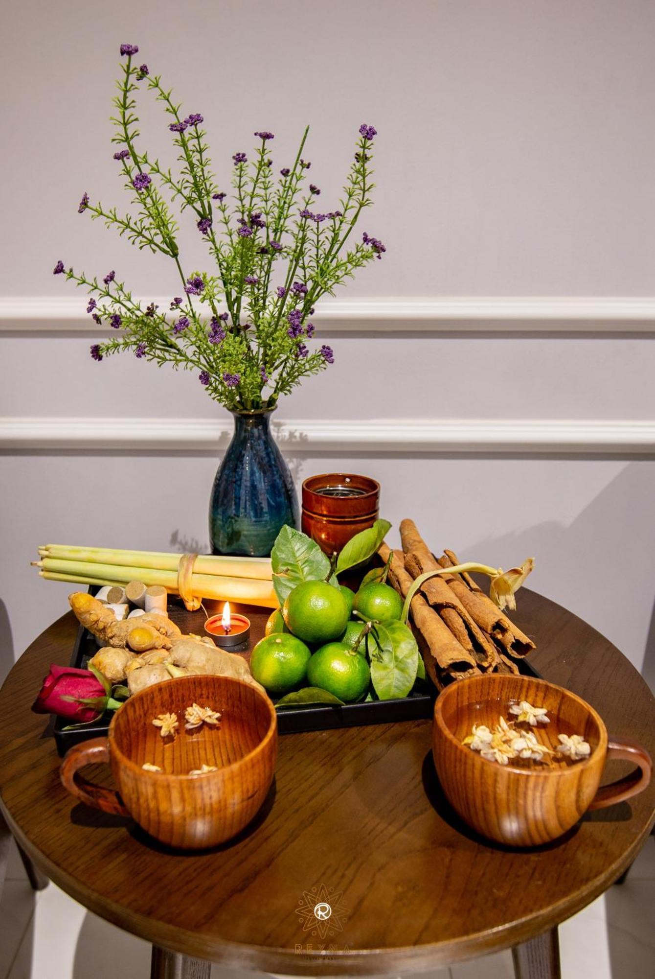 Reyna Luxury Hotel & Spa Hanoi Exteriör bild